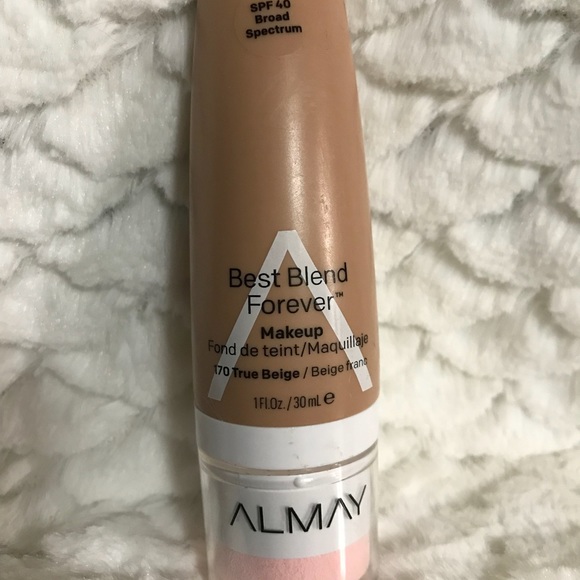 ✅True Beige Best Blend Forever foundation Almay - Picture 1 of 2
